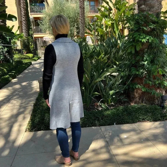 Long Sweater Vest Heather Blue Gray Open Front Pockets Cozy Soft Sleeveless - Picture 4 of 9